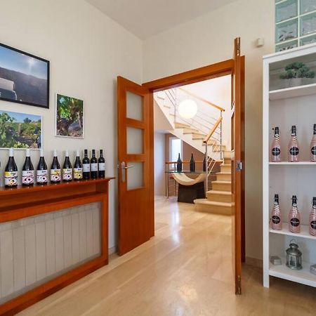 Villa Wine Experience Cambrils - Wine, Art & Games Екстериор снимка
