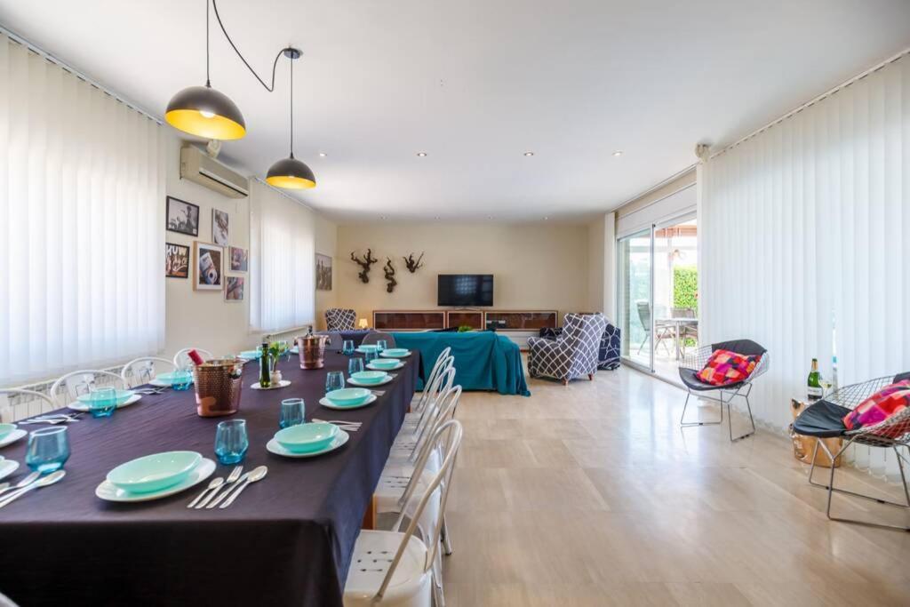 Villa Wine Experience Cambrils - Wine, Art & Games Екстериор снимка